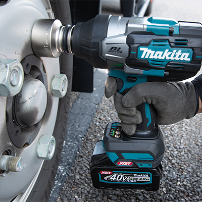 Kit Atornillador Pistola de Impacto Inalámbrico Makita + 2 Baterías y 26 Accesorios Regalo